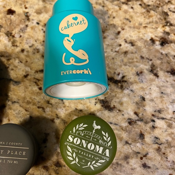 Wine and Beer Accessories Bundle - Picture 7 of 7